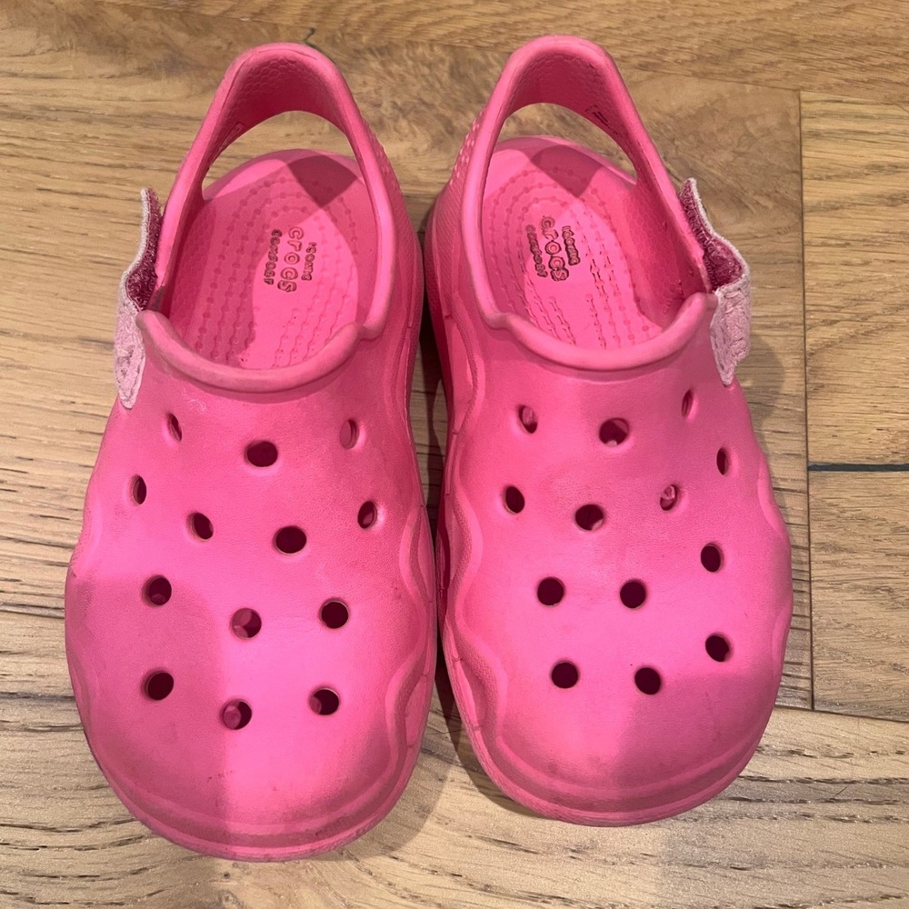 Crocs Kids Swiftwater Wave Clogs Pink Slip On Water Shoes Size 9 Toddler